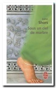 Sous le ciel de marbre